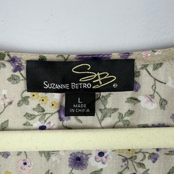 Suzanne Betro Tan Delicate Floral Pattern Soft Ruffled Short Sleeve Blouse - Picture 3 of 8